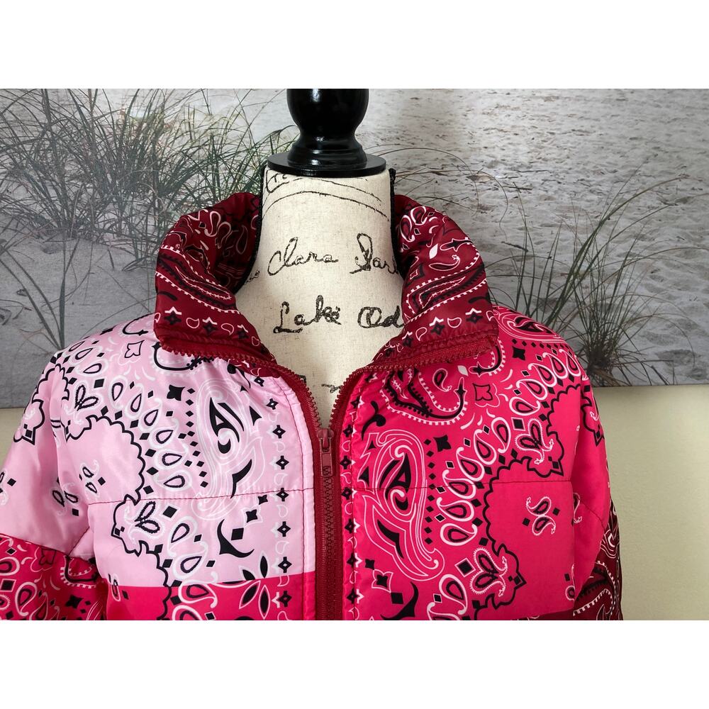 Women's cropped puffer bandana zip up jacket, size medium coat - Picture 3 of 7